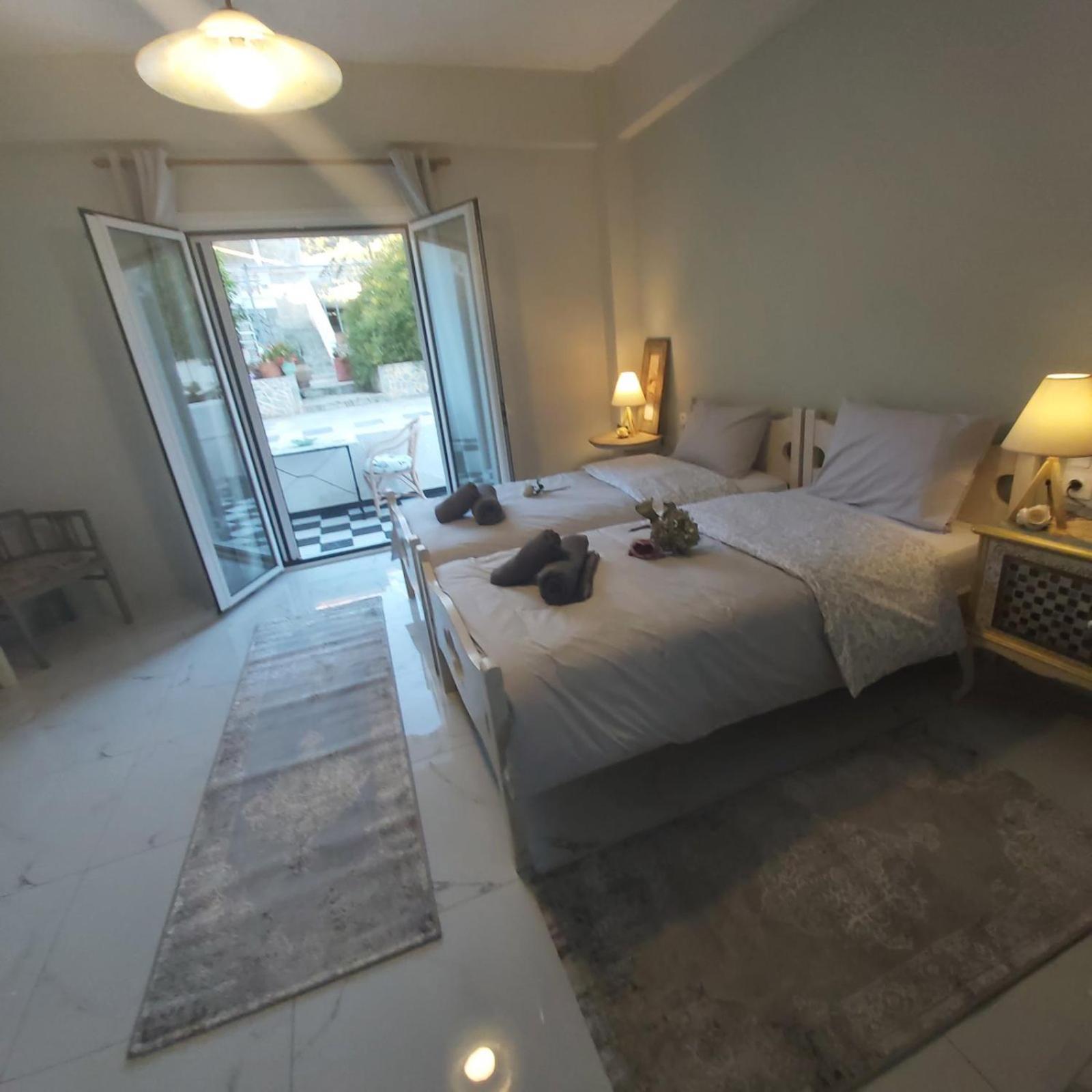 Eytyhias Yard In Poros Appartement *