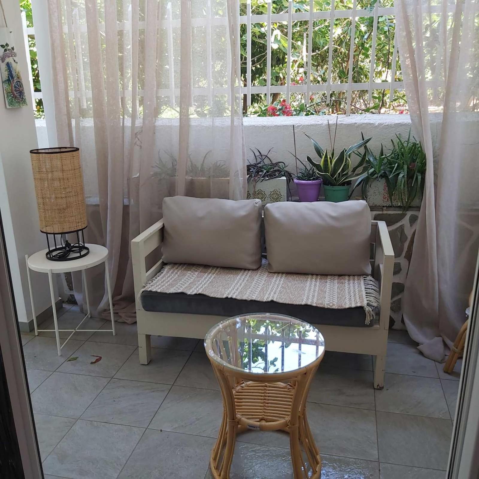 Apartment Eytyhias Yard In Poros Poros Town